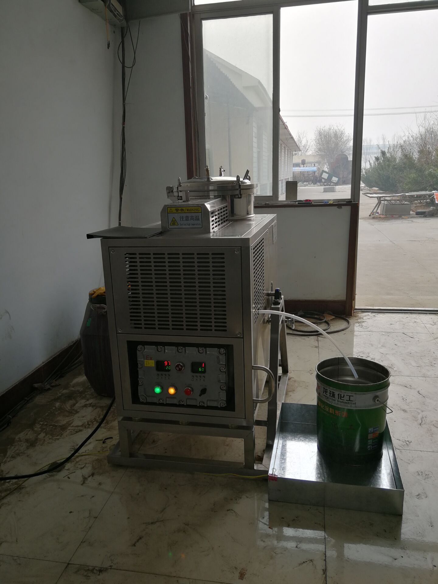 溶劑回收機(jī) 溶劑回收機(jī)